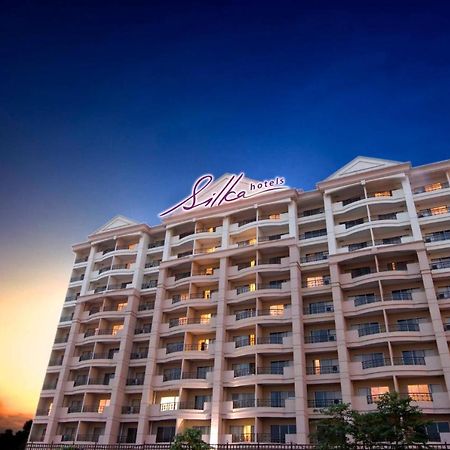 Silka Johor Bahru Hotel Exterior photo