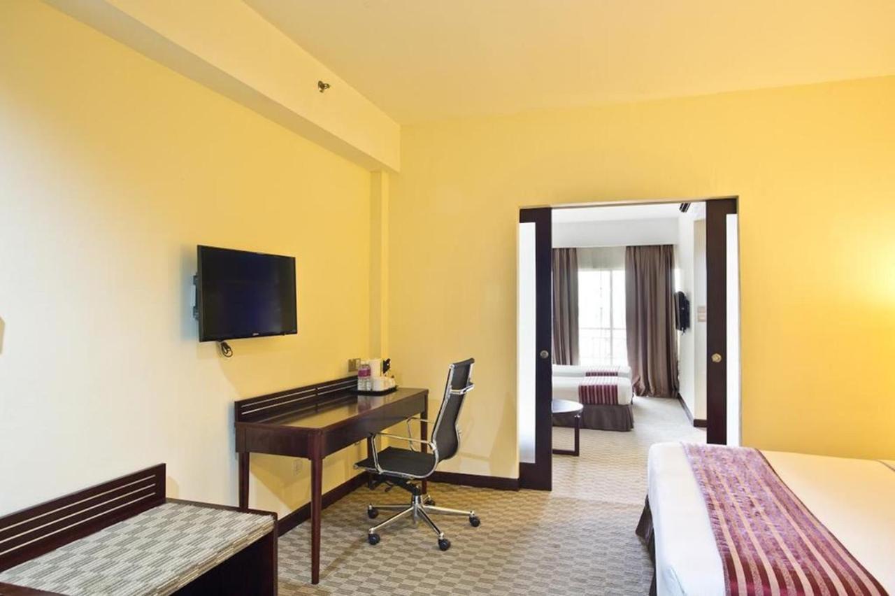 Silka Johor Bahru Hotel Exterior photo