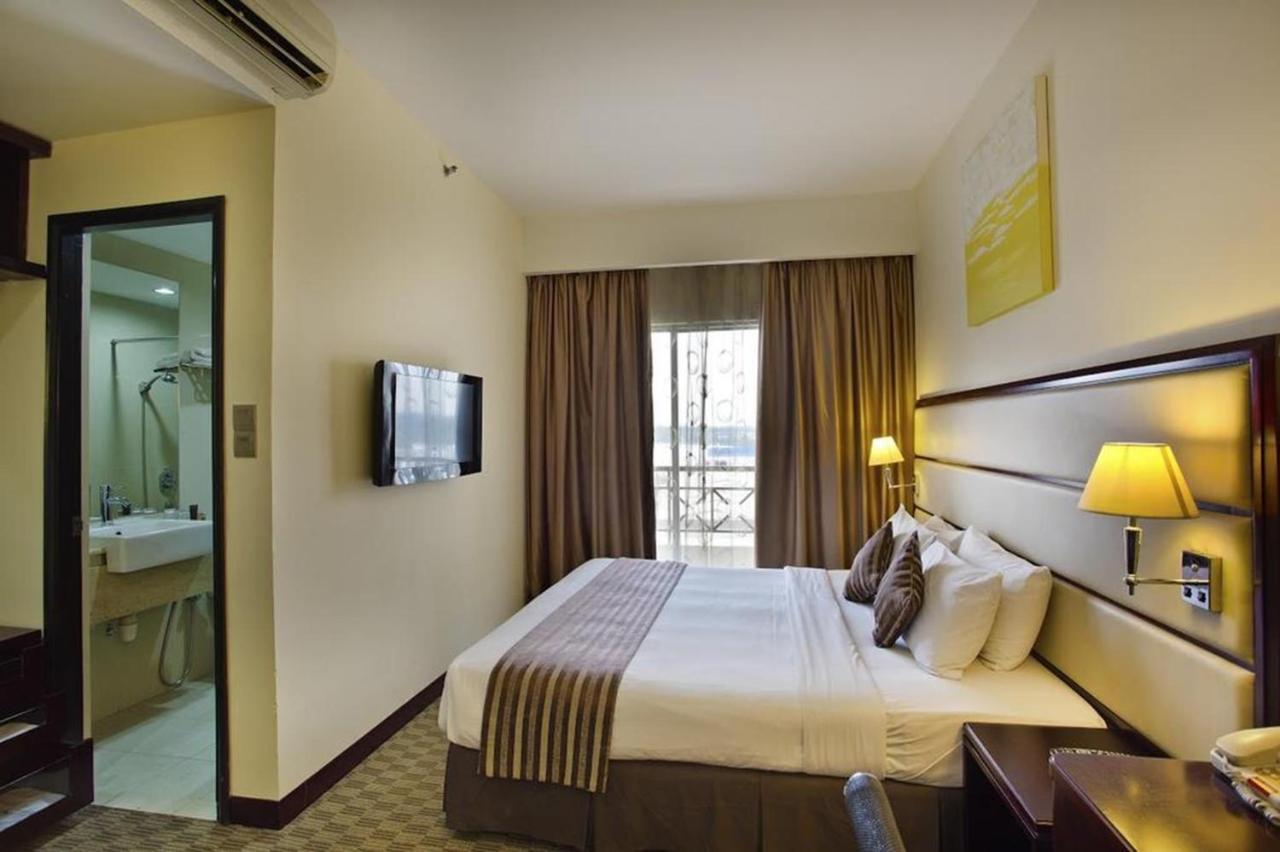 Silka Johor Bahru Hotel Exterior photo